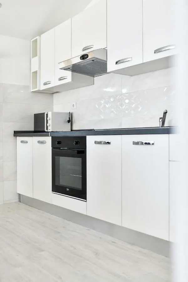 Apartman Novokmet-Crno ゲストハウス